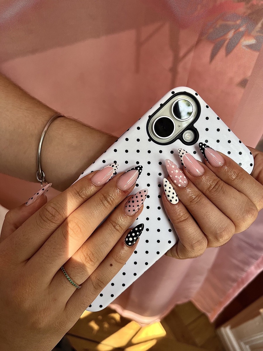 Nail art détaillé